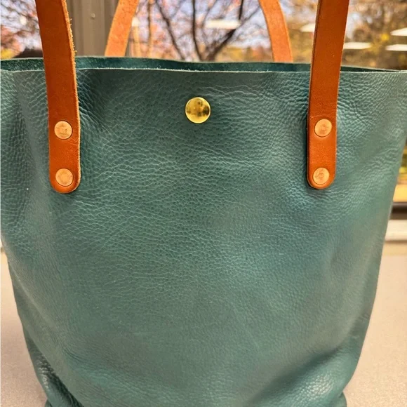 KMM Italian Blue (Teal) Tote and Charms - Picture 2 of 6